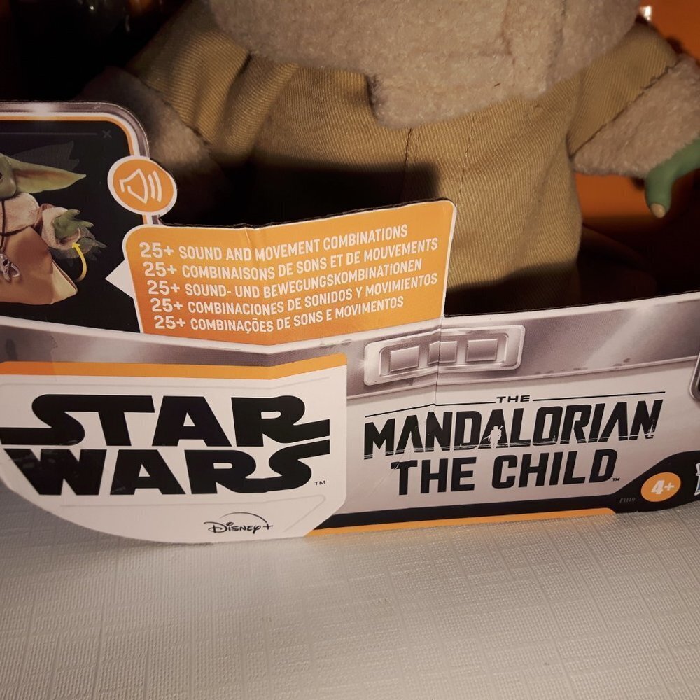 Star Wars Mandalorian The Child Baby Yoda Animatronic - Picture 2 of 8
